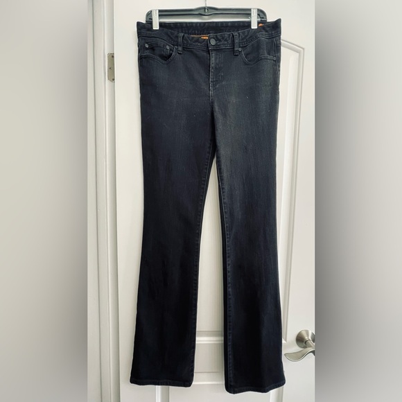 Tory Burch Women's elegant Boot Cut Jeans - Picture 3 of 12